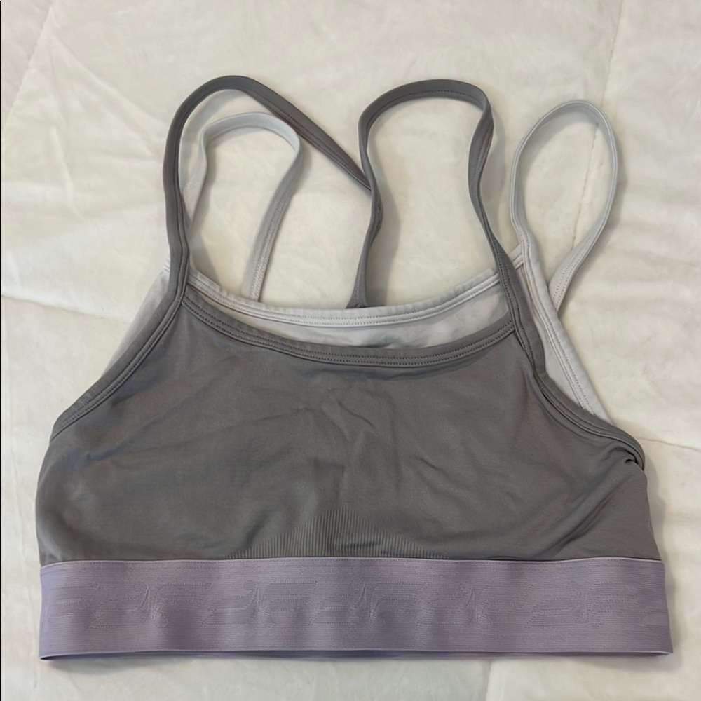 Fabletics Gray Sports Bra with Stretchy Material and Minimalist Design